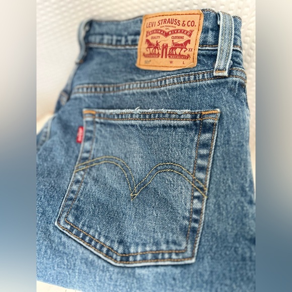 Levi’s 501 Original Jeans - Picture 4 of 4